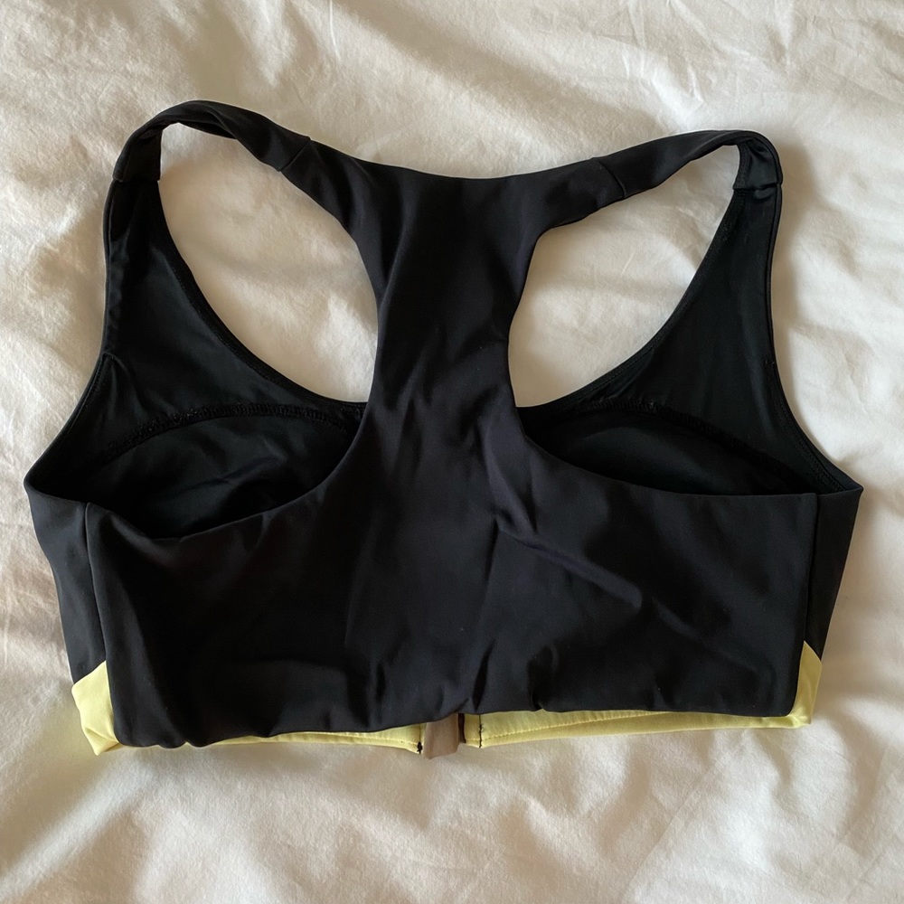 Noli Yoga Pace Zip Front sports Bra - Picture 3 of 4